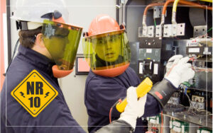 NR-10 – 20H – CURSO RECICLAGEM DE SEGURANÇA EM INSTALAÇÕES ELÉTRICAS